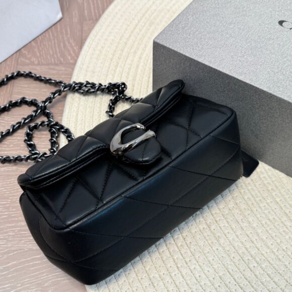 Coach Tabby Shoulder Bag - Picture 3 of 9